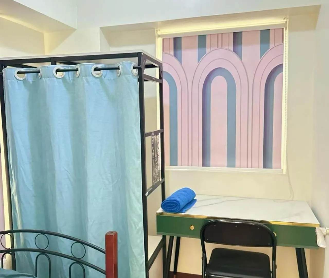 Brixton Place 2815 Weston Tower Manila Philippinen