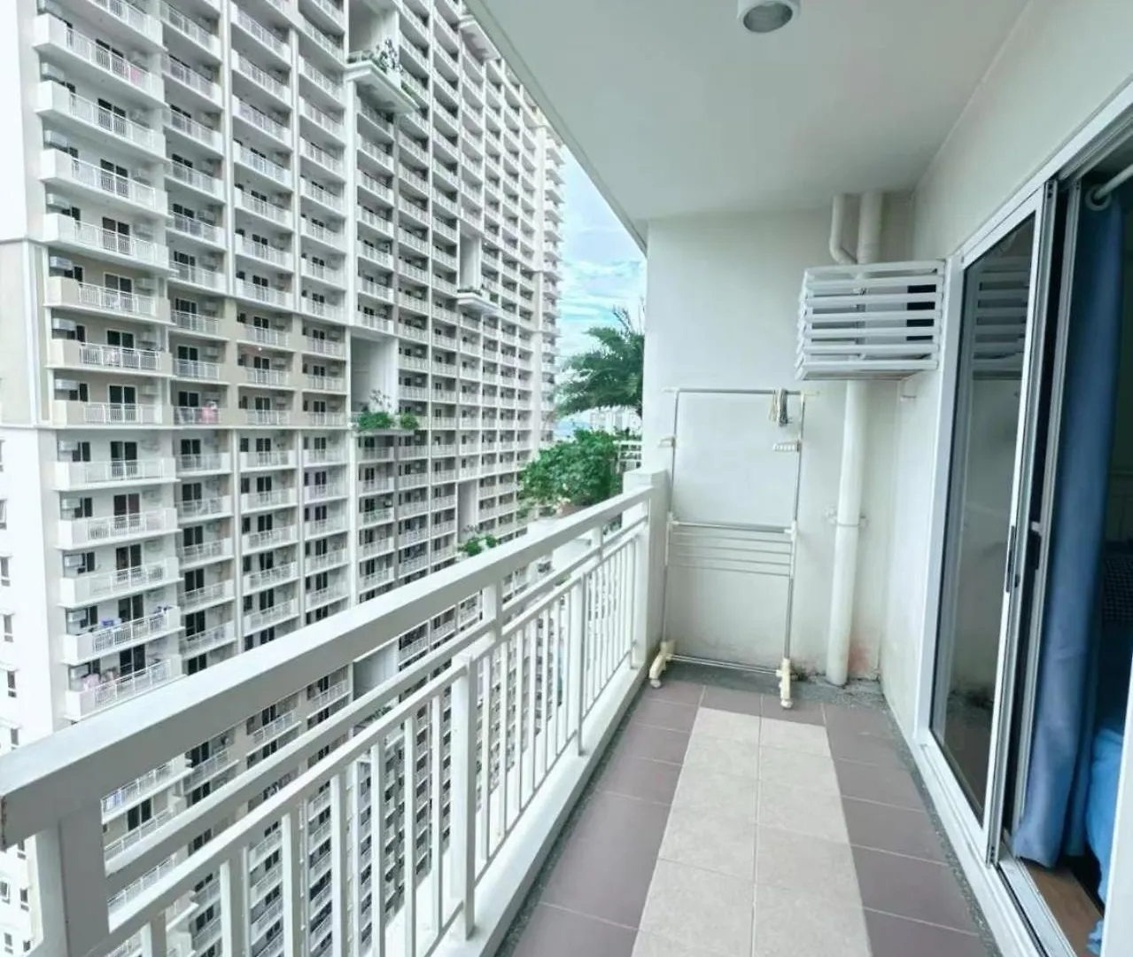 Hotel Brixton Place 2815 Weston Tower Manila